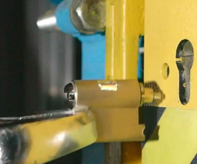 Злам звичайної личинки